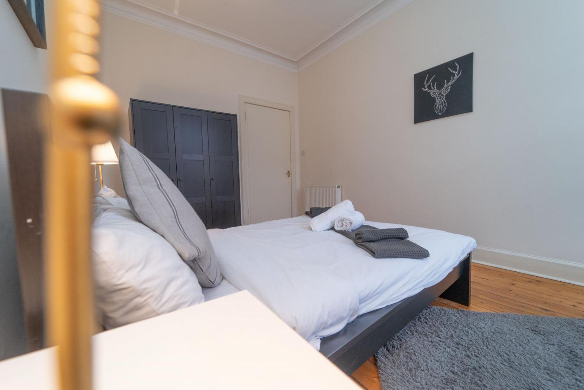 Large City Corner Apartment EDI Eksteriør bilde