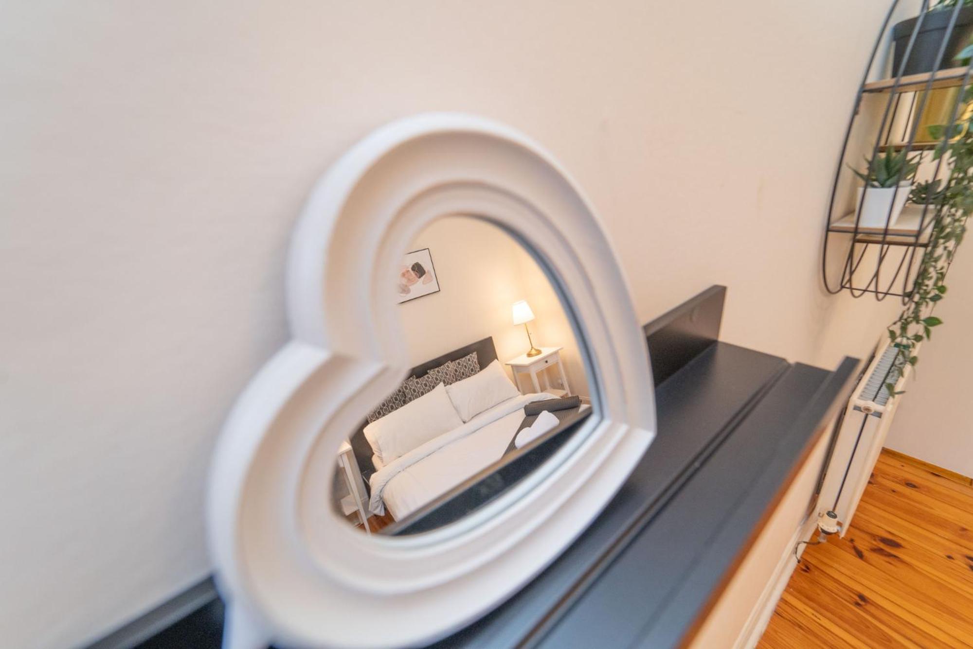 Large City Corner Apartment EDI Eksteriør bilde